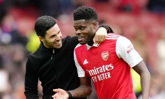 HLV Mikel Arteta đảm bảo Thomas Partey sẽ có vị trí quan trọng ở Arsenal mùa giải tới.